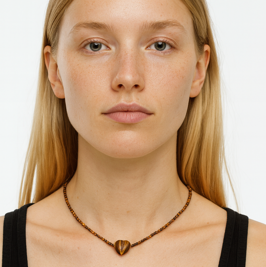 Tigerøje Halskæde - Håndlavet By M med Hjertesten